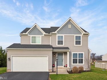 52 HOLLY COURT, EAST BERLIN, PA 17316