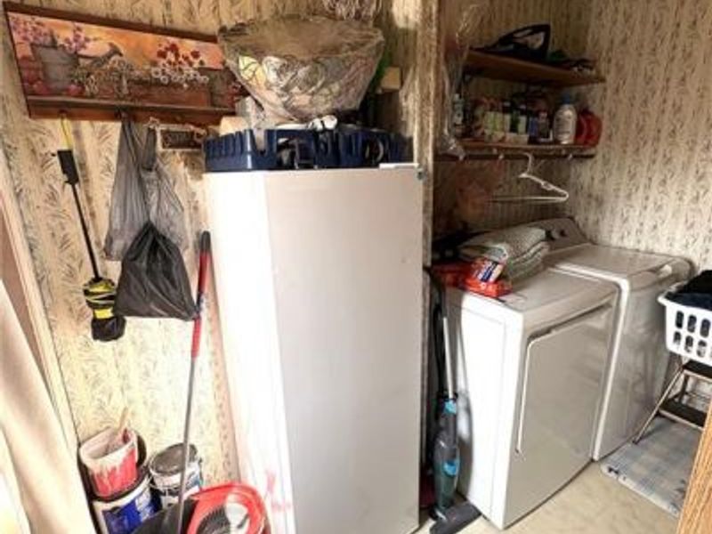 348 Oakwood Court, Dayton, OH 45417 Photo 11