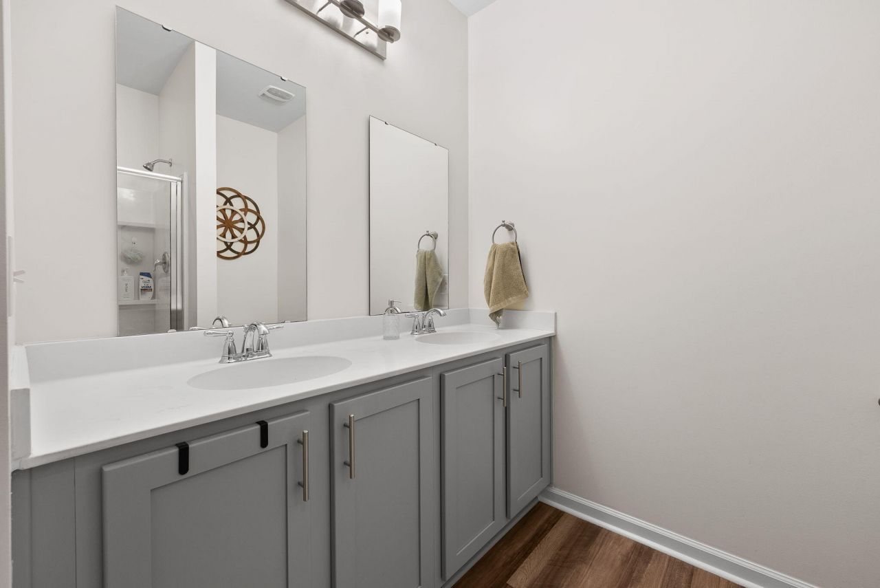 601 Wayton Circle Photo 12