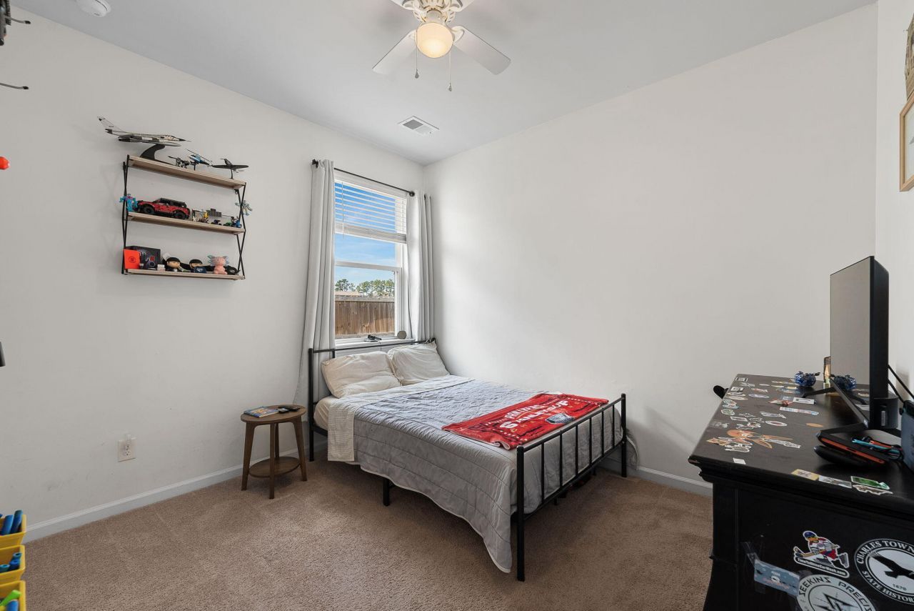 601 Wayton Circle Photo 16