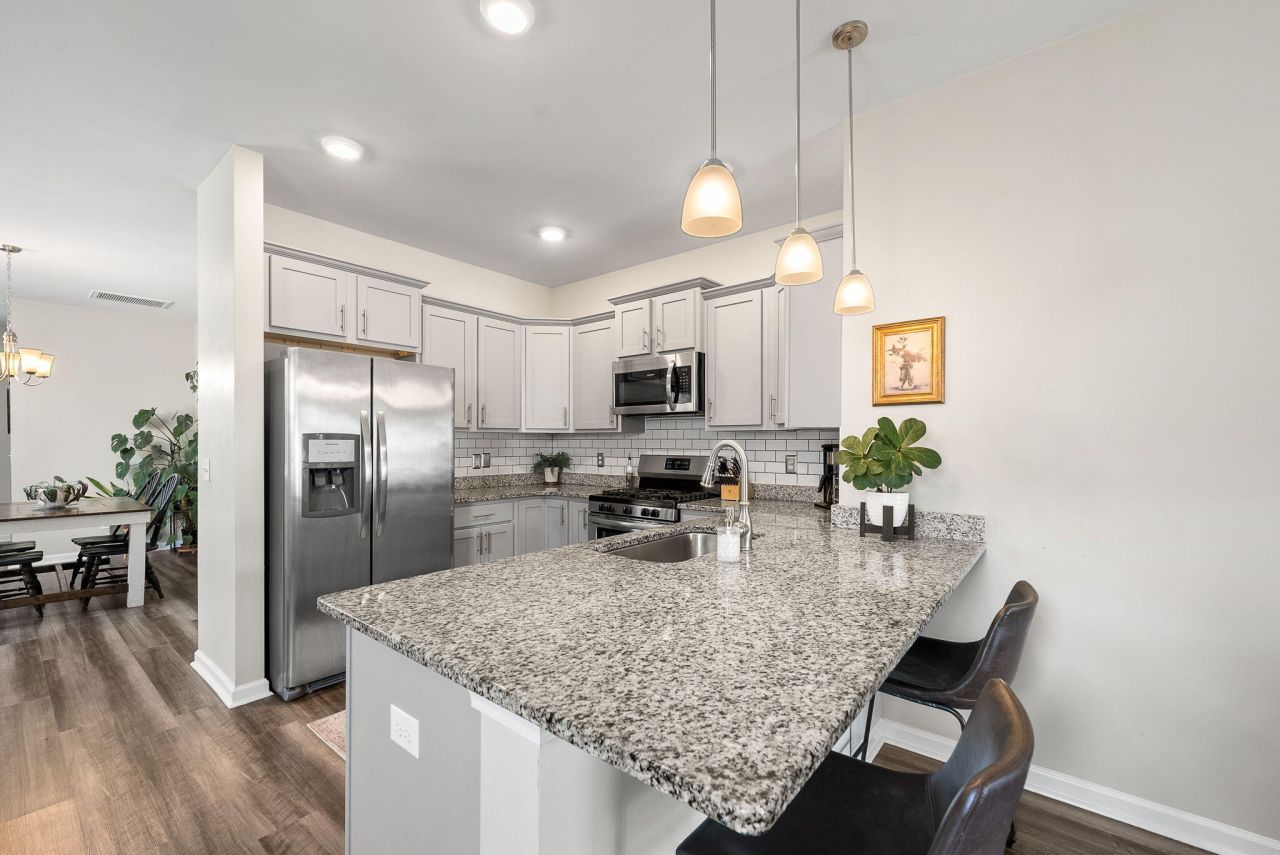 601 Wayton Circle Photo 9