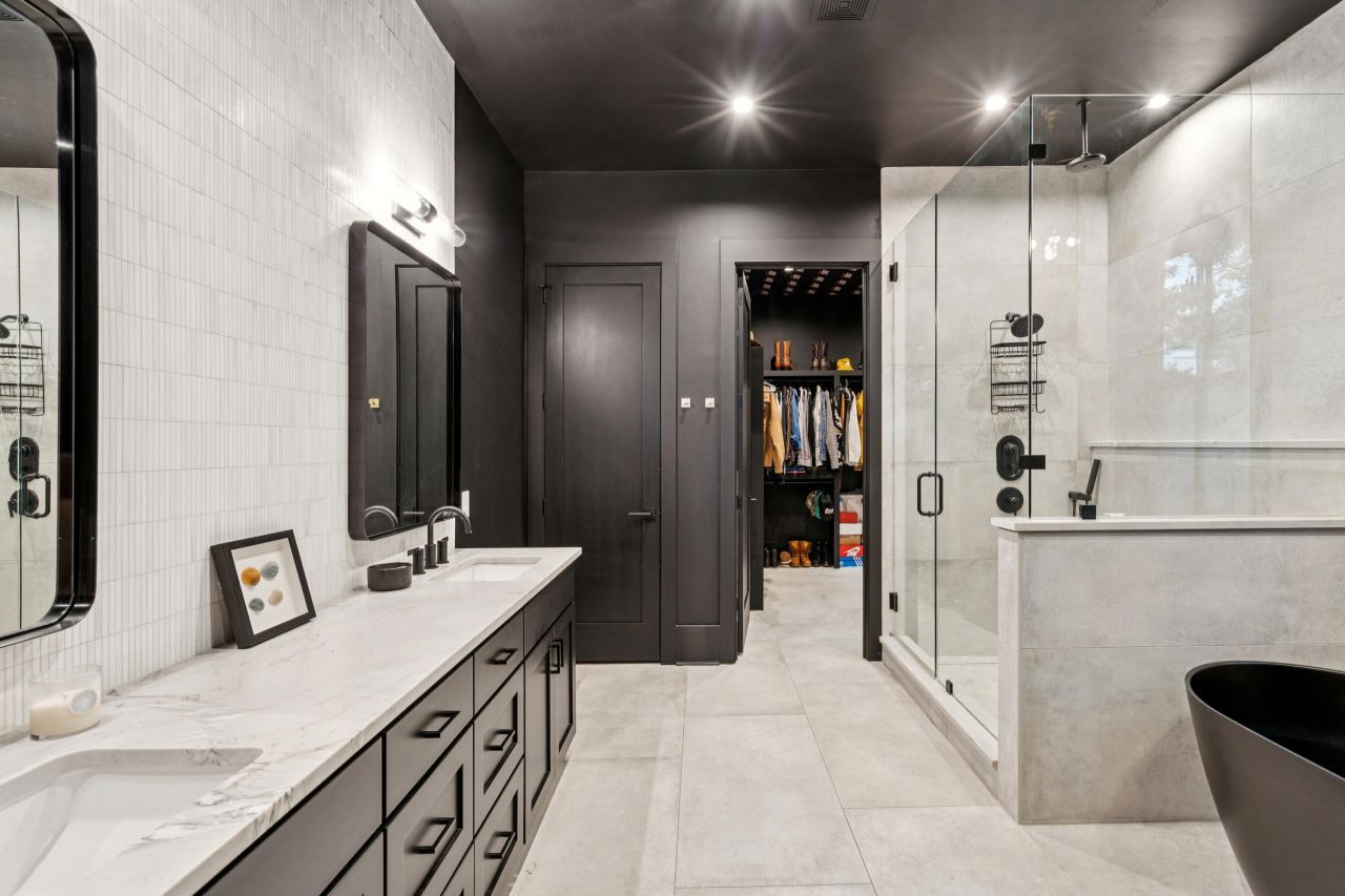 641 Coral Street Photo 22