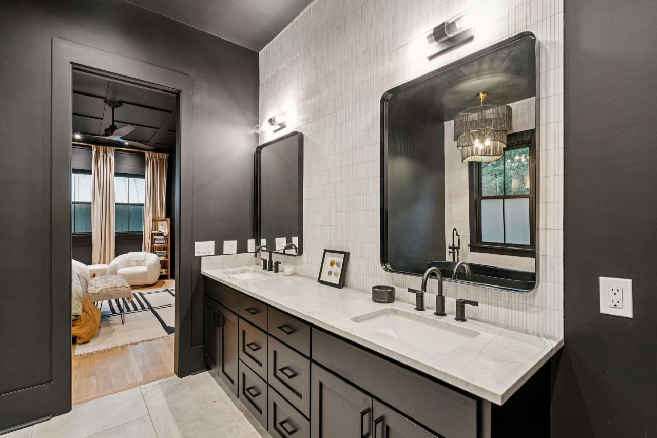 641 Coral Street Photo 23