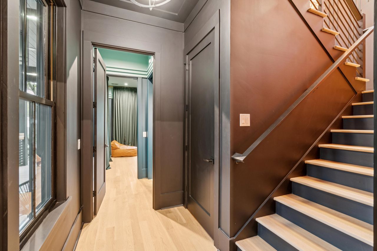 641 Coral Street Photo 33