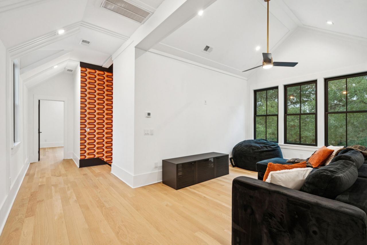 641 Coral Street Photo 39