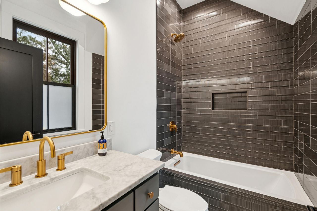 641 Coral Street Photo 46