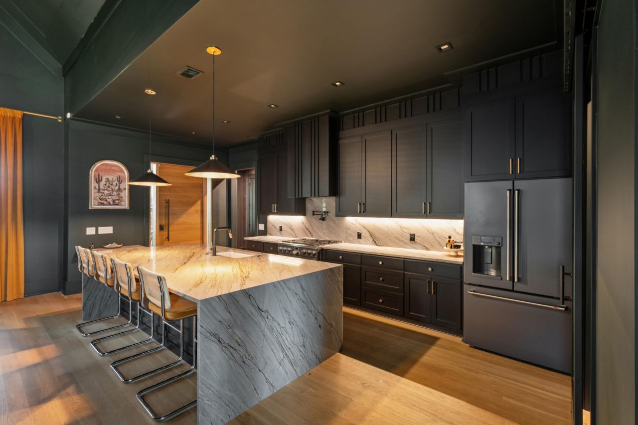 641 Coral Street Photo 5