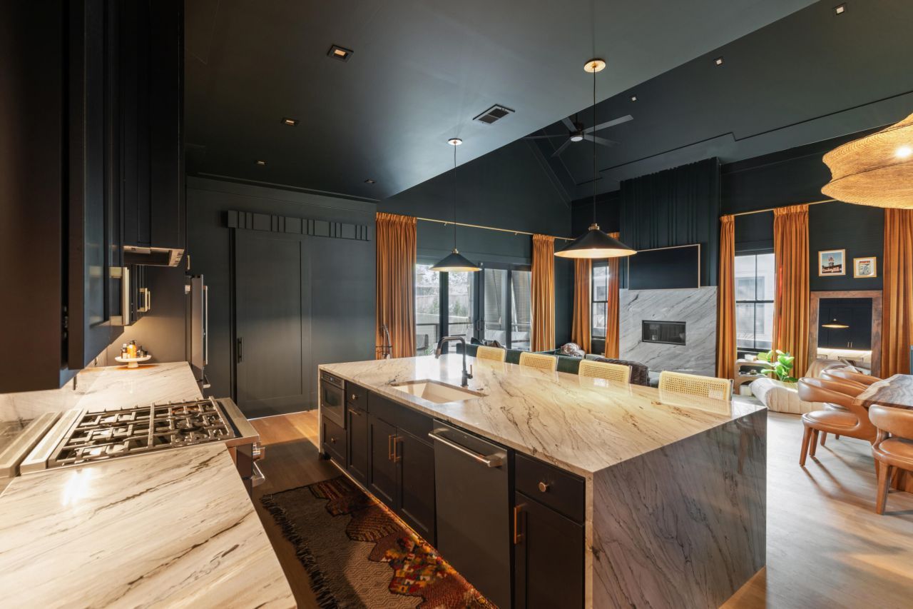 641 Coral Street Photo 6