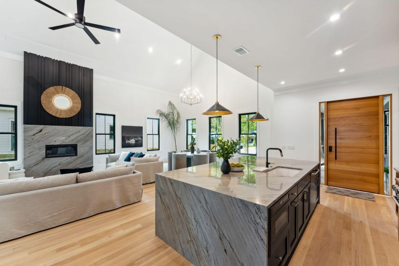 641 Coral Street Photo 63