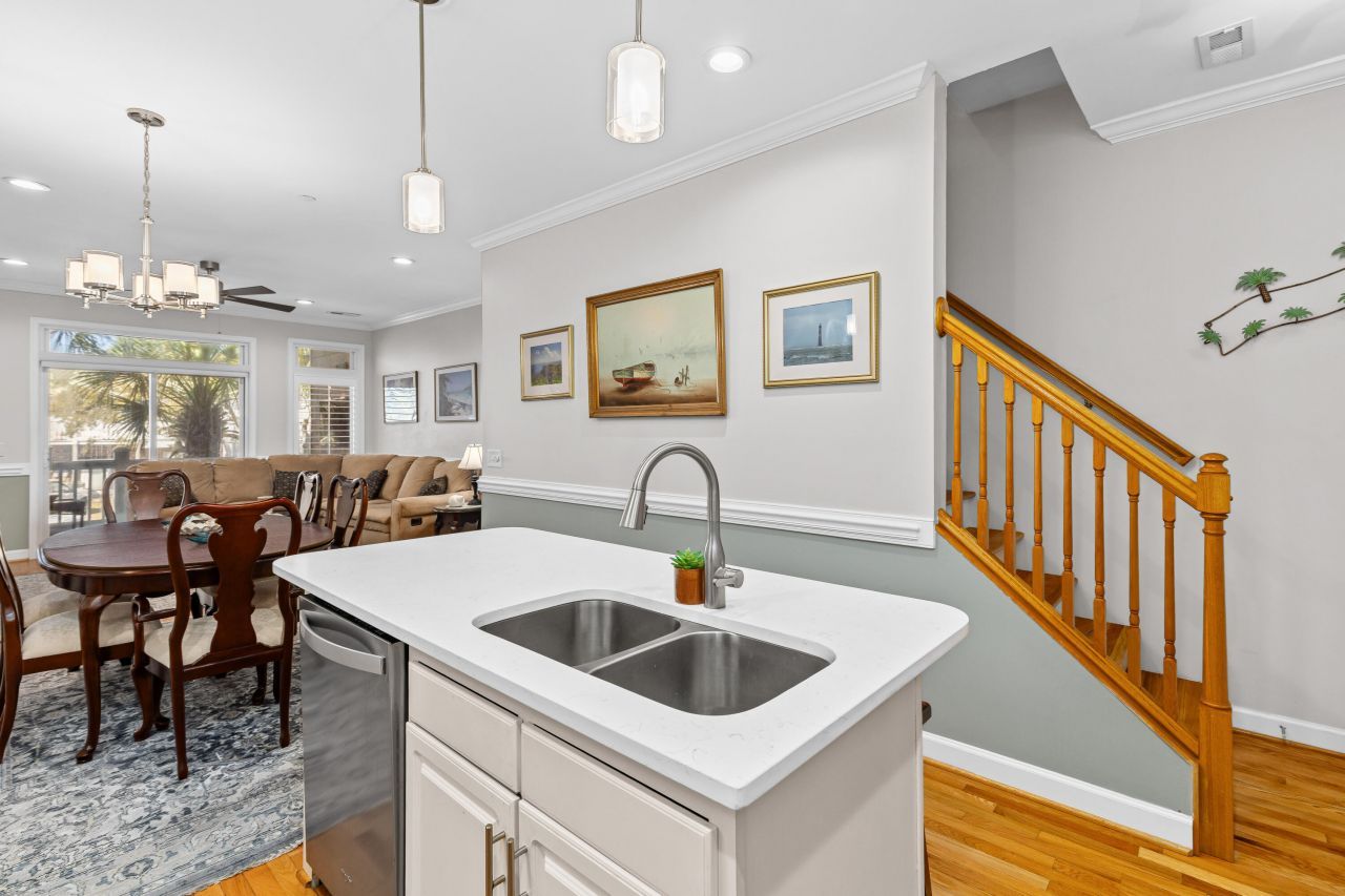 81 Sandbar Lane Photo 9