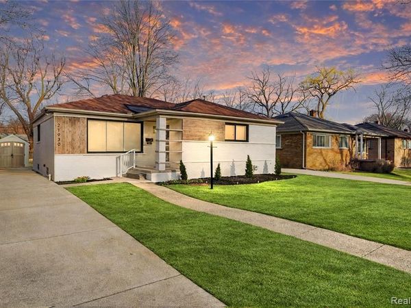 21930 Marlow Street, Oak Park, MI 48237