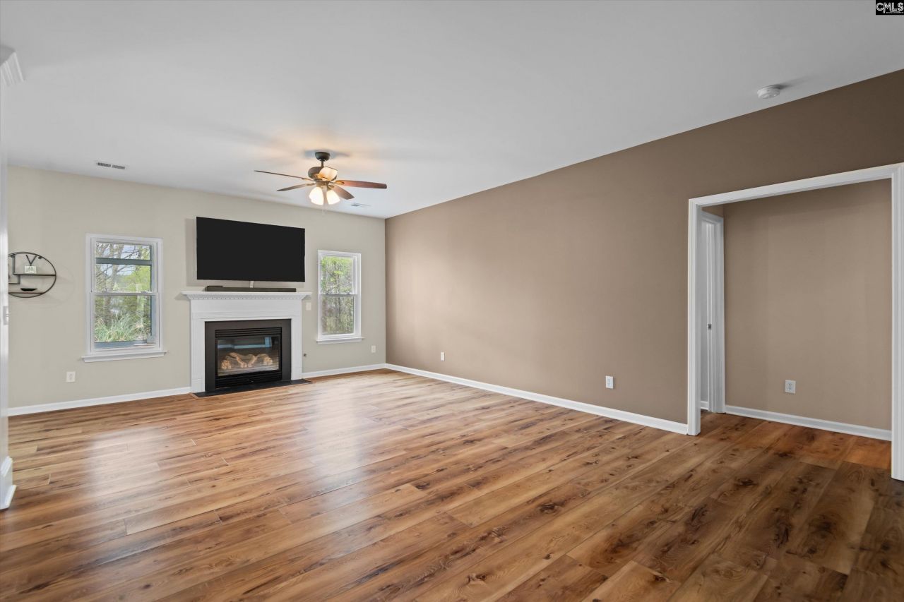 307 Eagle Claw Drive Photo 10