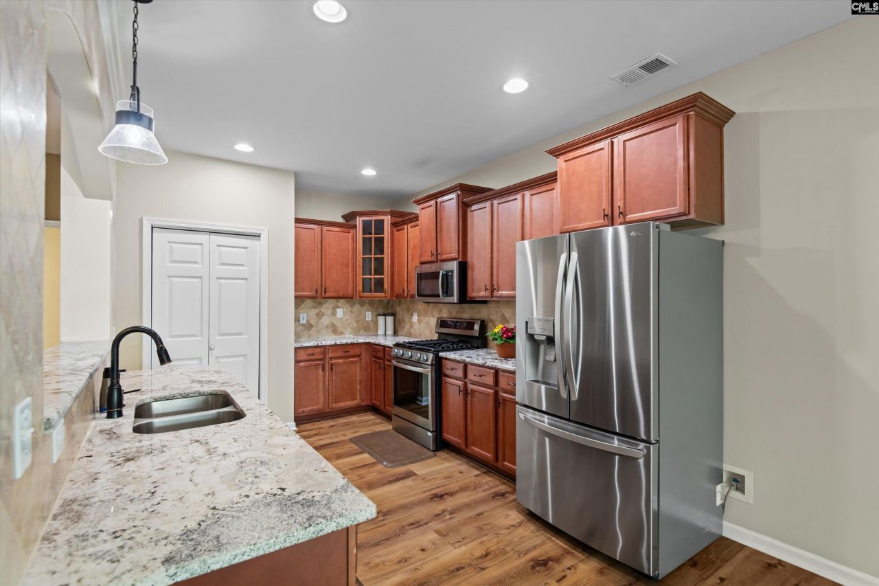 307 Eagle Claw Drive Photo 12