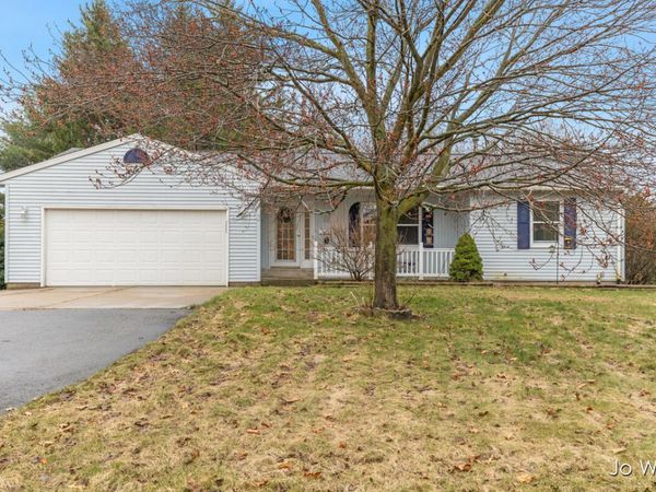 9020 Warner Street, Allendale, MI 49401