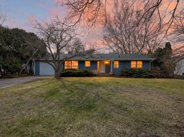 4805 Midmoor Road, Monona, WI 53716