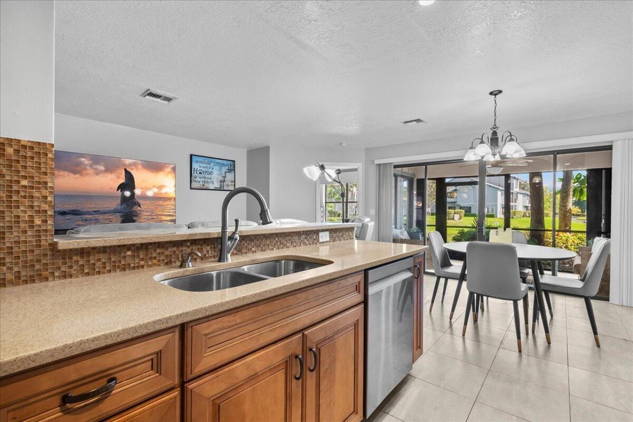 400 Crosswinds Drive, Unit B1, Greenacres, FL 33413 Photo