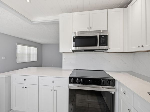 422 Burgundy I, Delray Beach, FL 33484