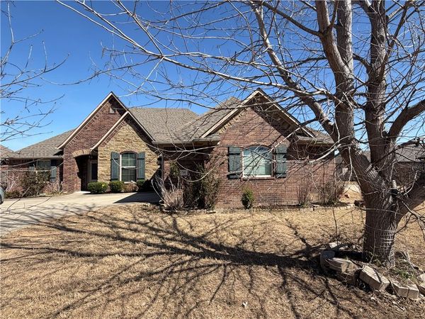 709 SW Barn Valley Road, Bentonville, AR 72712