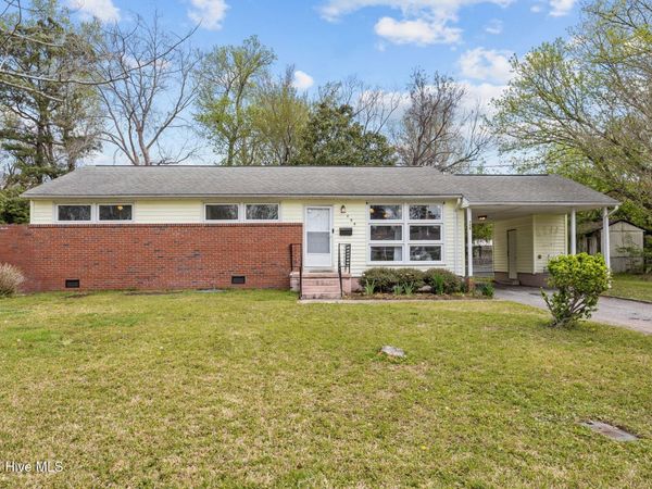 706 Vernon Drive, Jacksonville, NC 28540