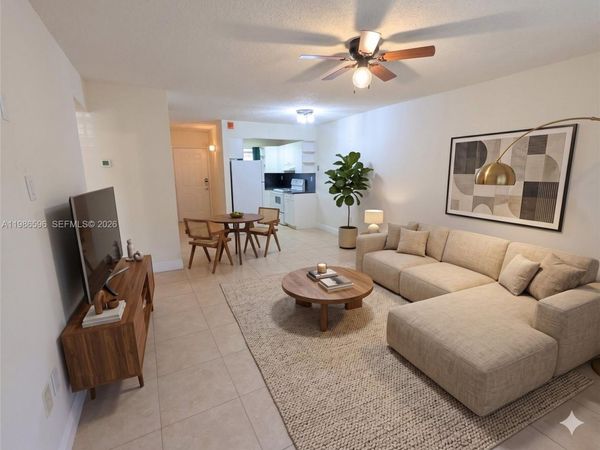 4050 NW 135th St, Unit 8-9, Opa-Locka, FL 33054