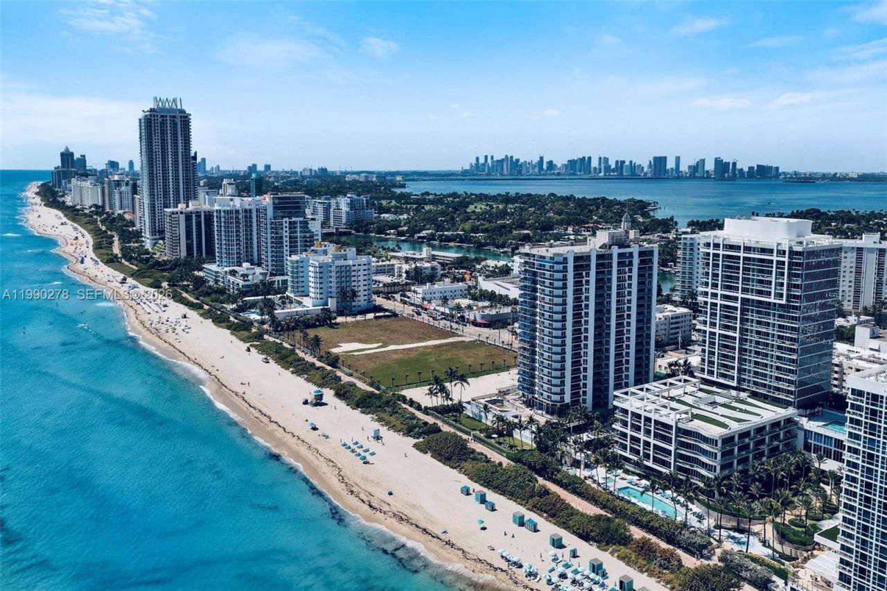 6767 Collins Ave, Unit 304, Miami Beach, FL 33141 Photo