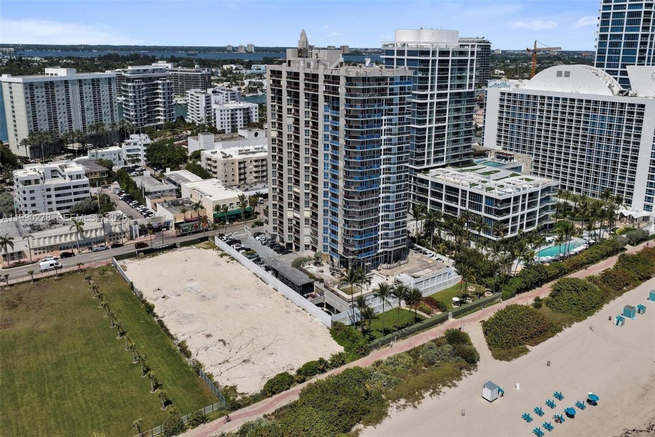 6767 Collins Ave , Unit 304, Miami Beach, FL 33141 Photo