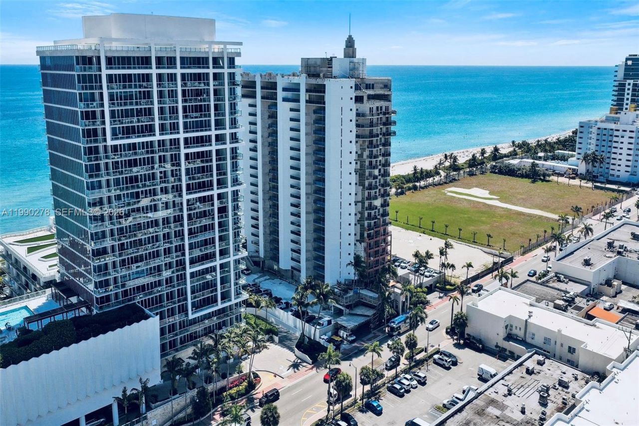 6767 Collins Ave, Unit 304, Miami Beach, FL 33141 Photo