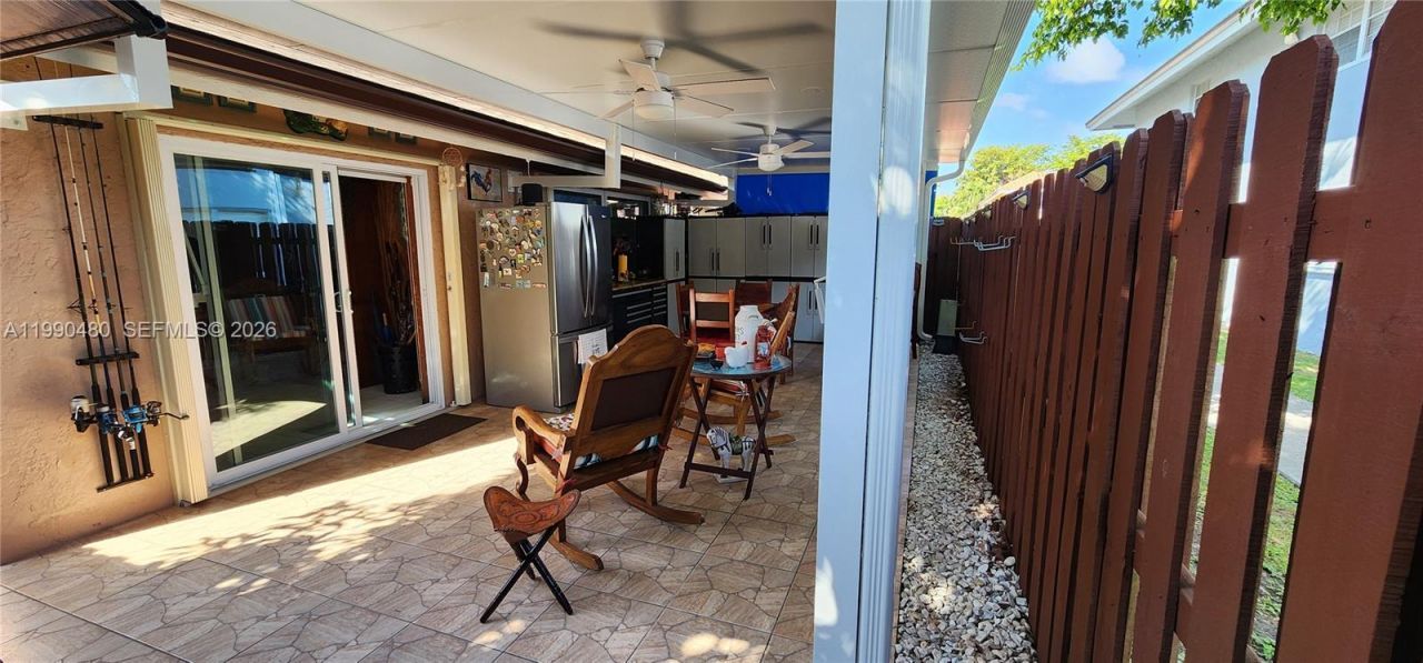 15585 SW 76th Ln, Unit A81-8, Miami, FL 33193 Photo