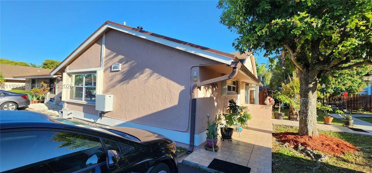 15585 SW 76th Ln, Unit A81-8, Miami, FL 33193 Photo