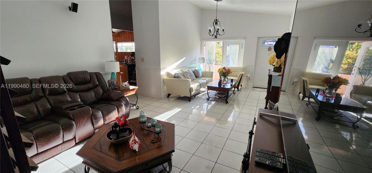 15585 SW 76th Ln, Unit A81-8, Miami, FL 33193 Photo