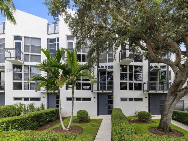 721 SE 12th Ct, Unit 4, Fort Lauderdale, FL 33316