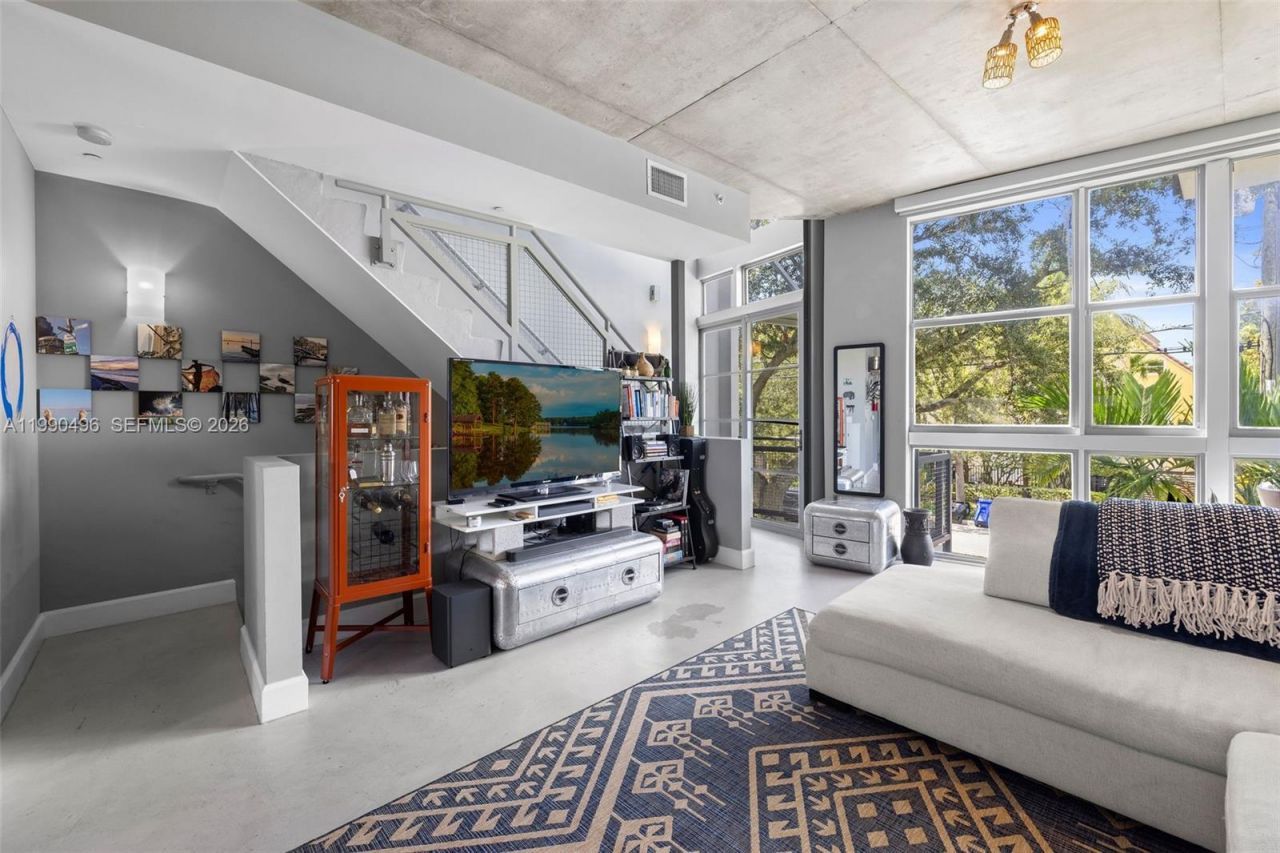 721 SE 12th Ct, Unit 4, Fort Lauderdale, FL 33316 Photo