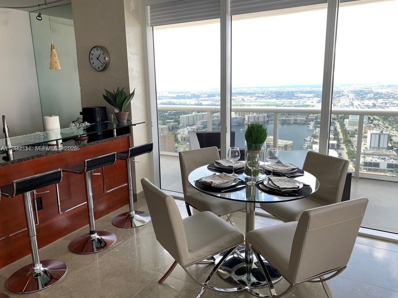1830 S Ocean Drive, Unit 4608, Hallandale Beach, FL 33009 Photo