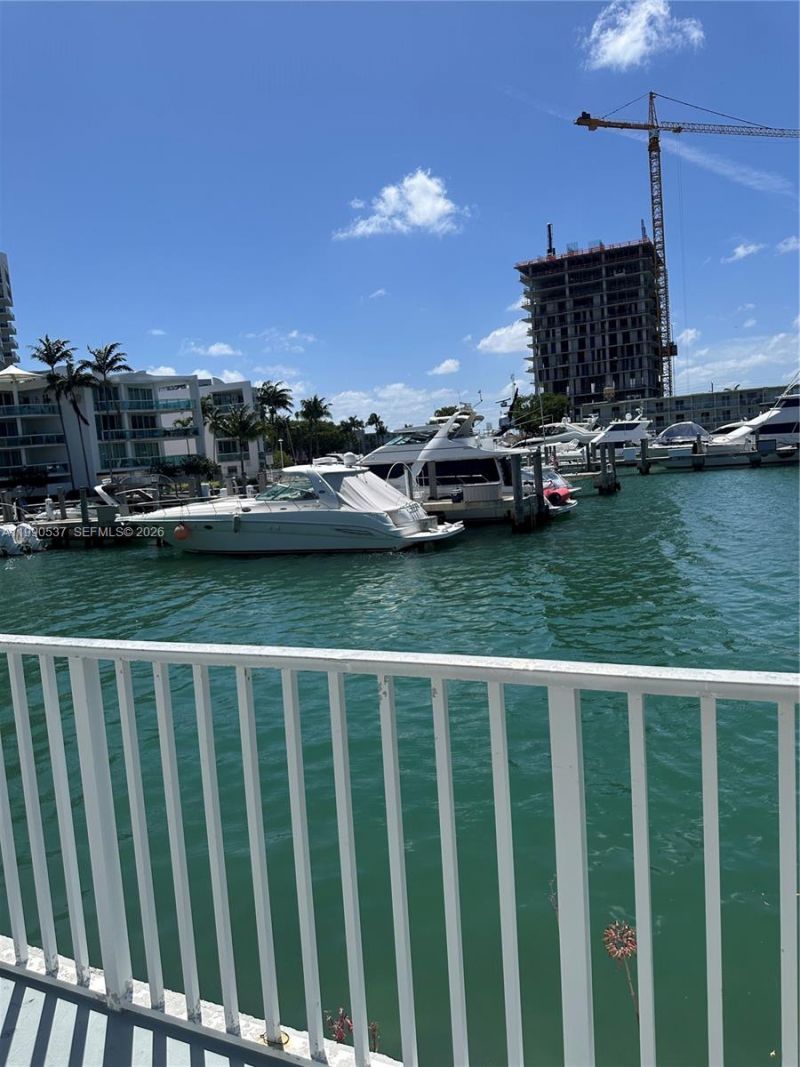 7920 East Dr, Unit 11, North Bay Village, FL 33141 Photo