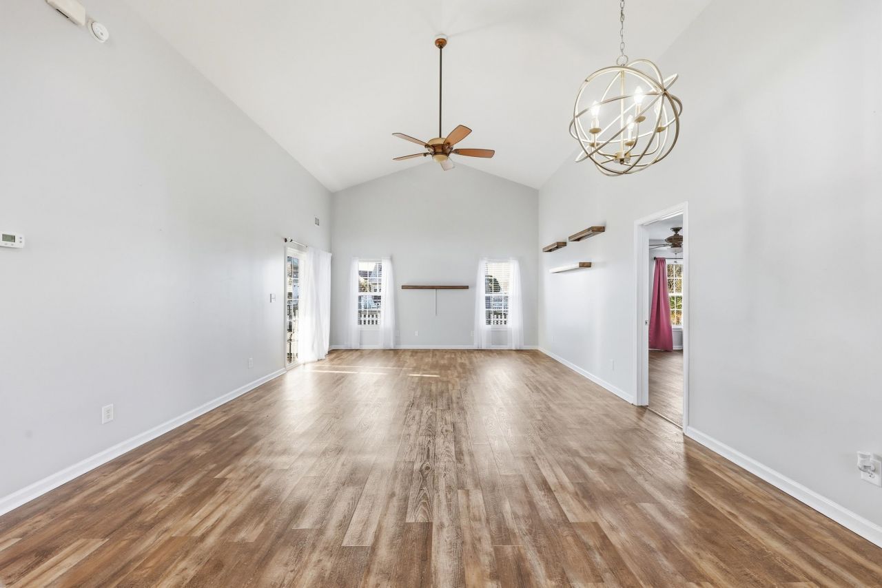 2016 Saltwater St. Photo 11