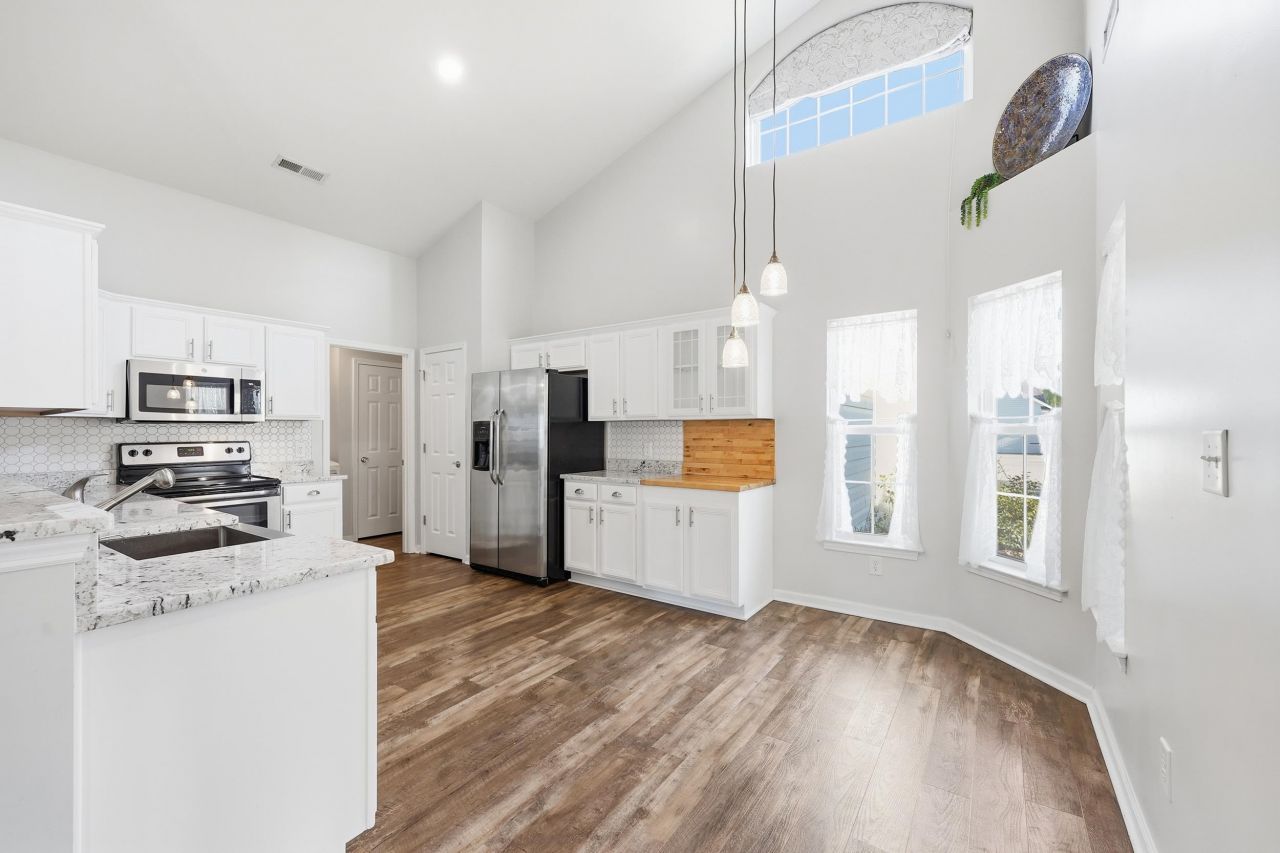 2016 Saltwater St. Photo 16