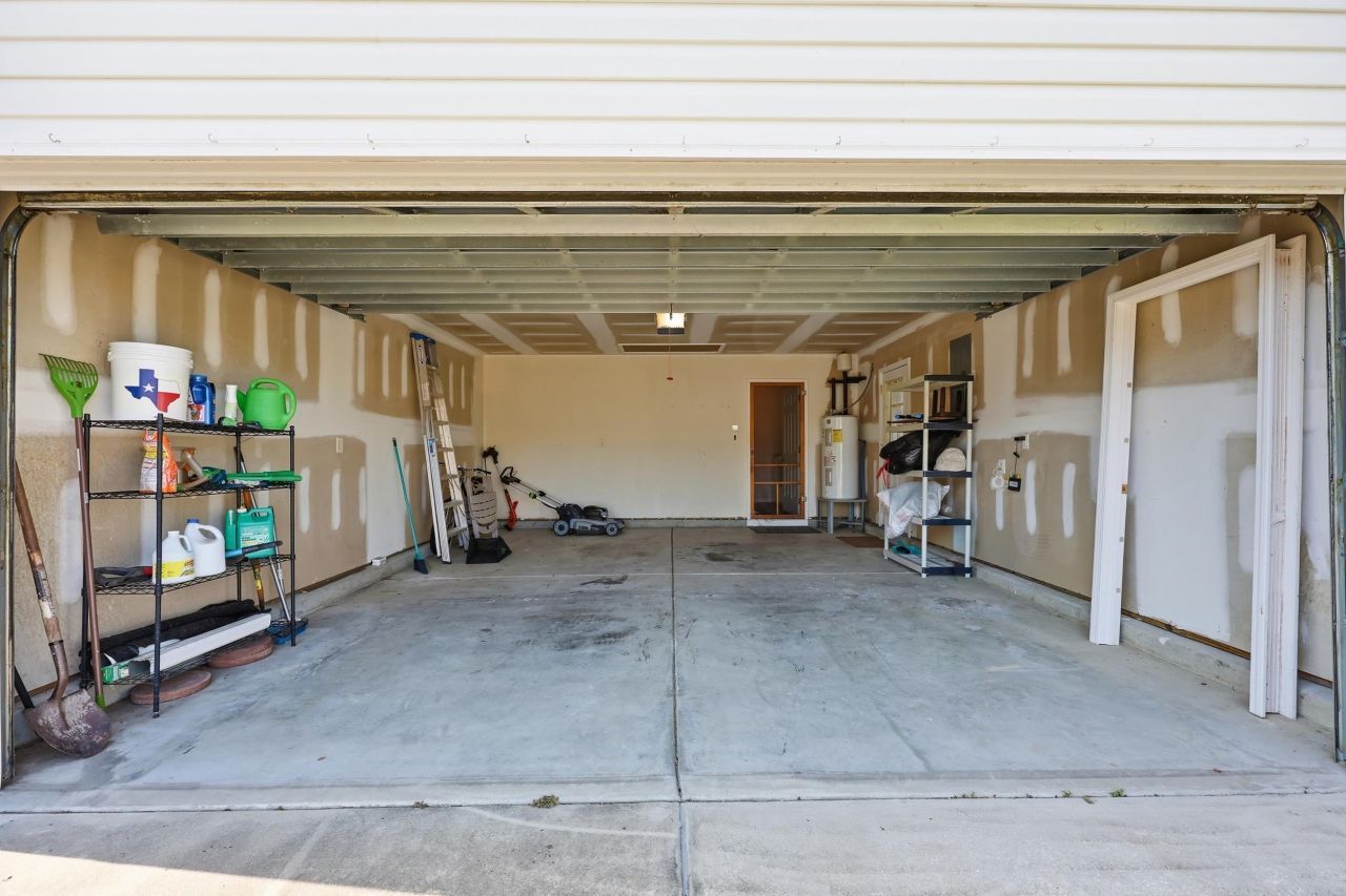 2016 Saltwater St. Photo 33