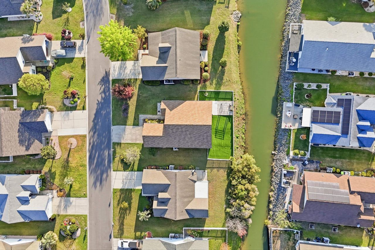 2016 Saltwater St. Photo 47