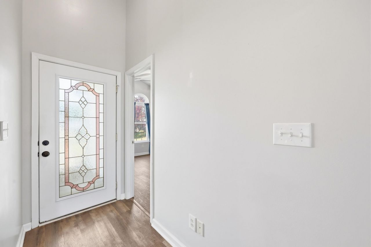 2016 Saltwater St. Photo 6