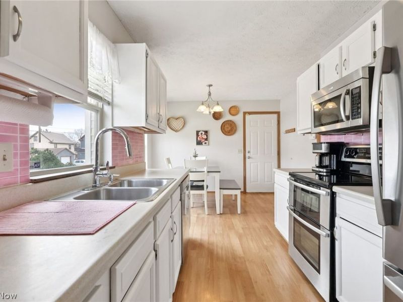 134 Hazelwood Avenue, Barberton, OH 44203 Photo 11