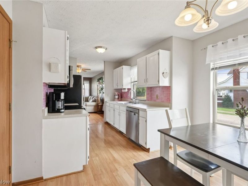 134 Hazelwood Avenue, Barberton, OH 44203 Photo 15