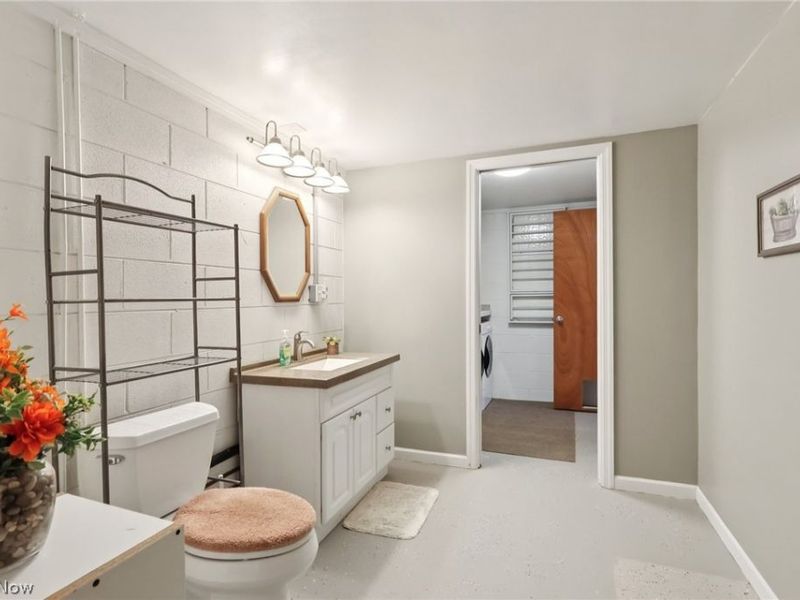 134 Hazelwood Avenue, Barberton, OH 44203 Photo 32