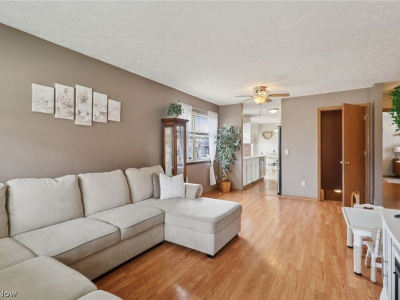 134 Hazelwood Avenue, Barberton, OH 44203 Photo 7