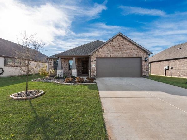 1925 Nightfall Drive, Venus, TX 76009
