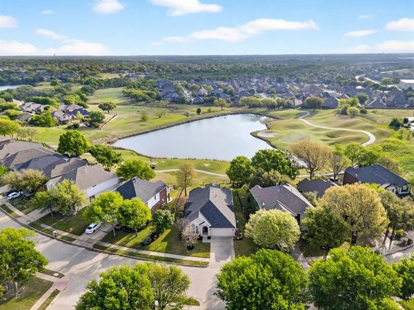 5746 Walnut Creek Drive, Fort Worth, TX 76137