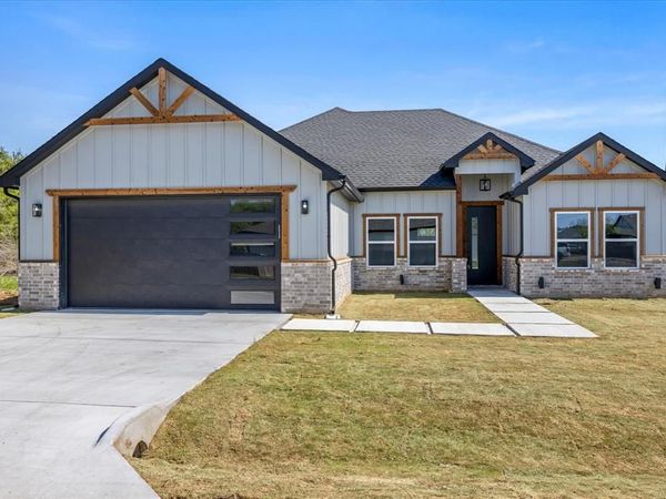 5607 Belaire Circle, Granbury, TX 76048