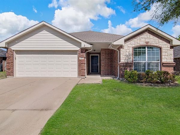 629 Antonio Lane, Waxahachie, TX 75165