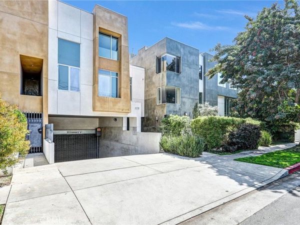 1120 N El Centro, Unit 5, Los Angeles, CA 90038