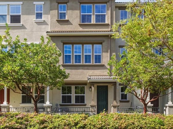 2305 Gibbons St, Hayward, CA 94541