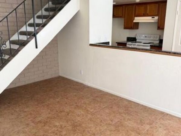 1156 Chalmette Avenue, Ventura, CA 93003